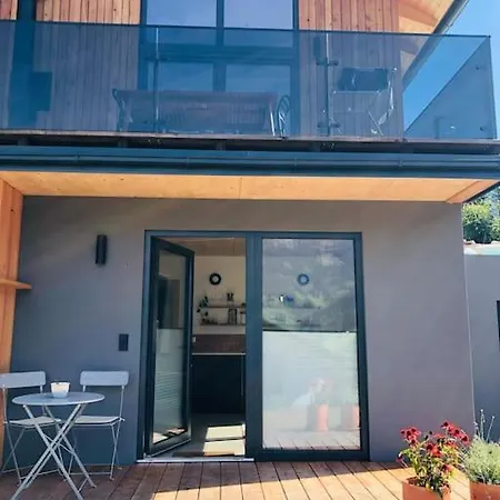 New Relaxing Mountain Getaway. Appartement Dollach