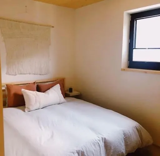 New Relaxing Mountain Getaway. Apartament