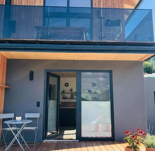 New Relaxing Mountain Getaway. Apartament Dollach