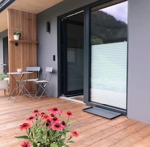 New Relaxing Mountain Getaway. Dollach